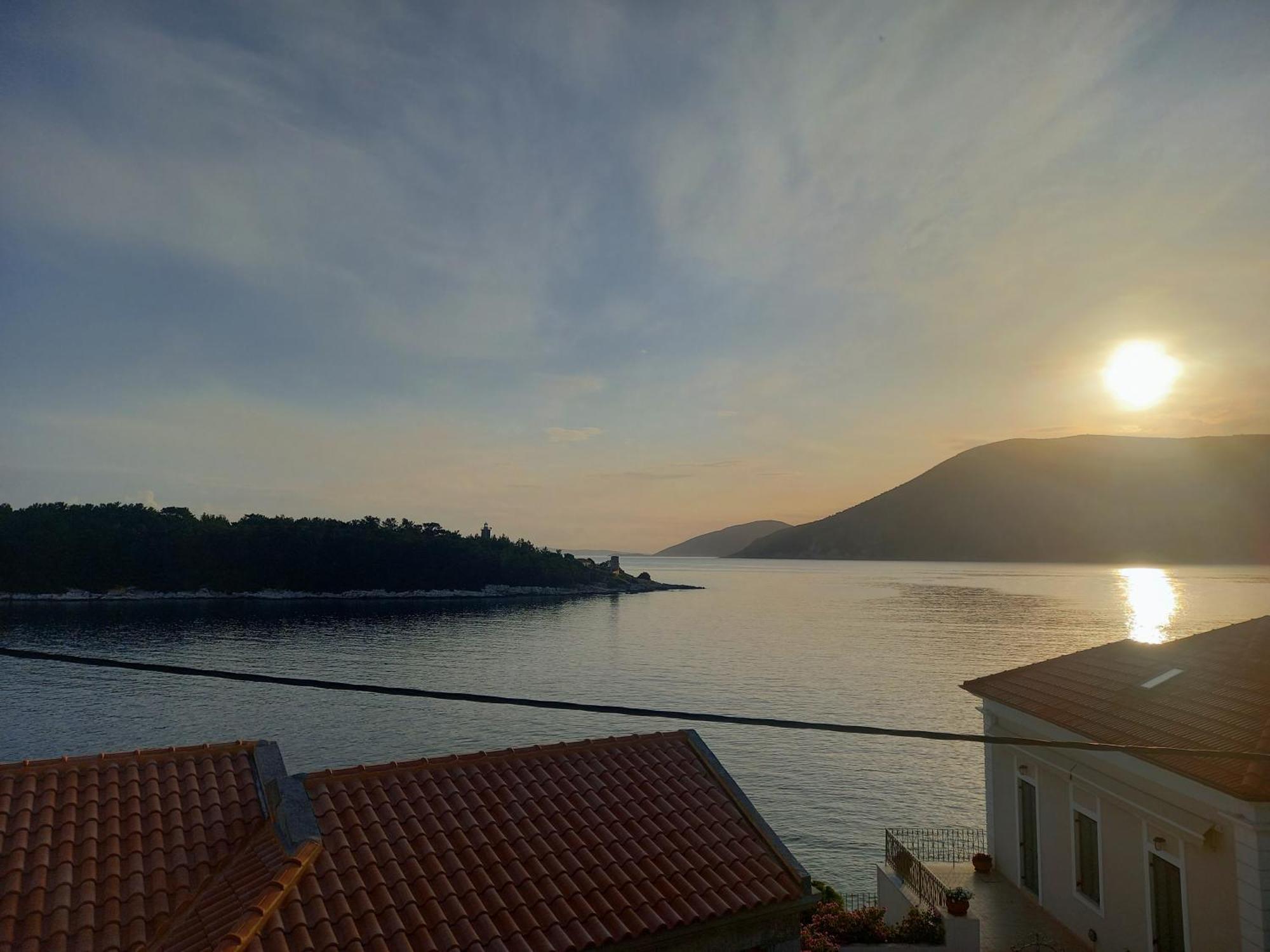Sonia'S Apartment In Fiscardo Waterfront 费斯卡尔德宏 外观 照片